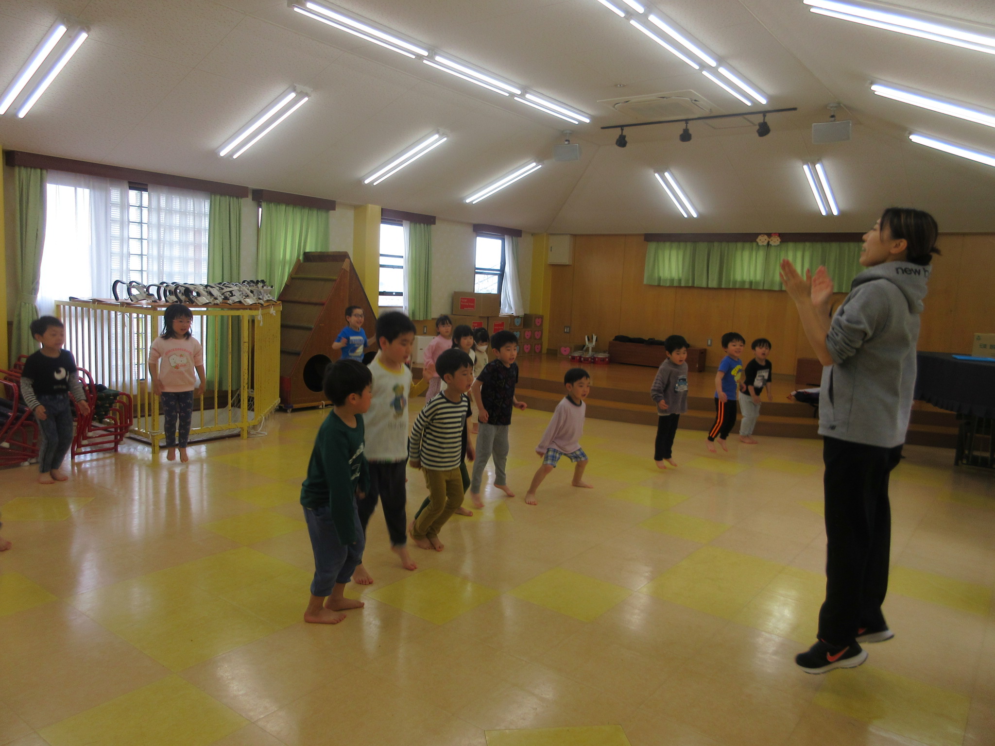 楽しいダンス教室（ゆり、５歳児）