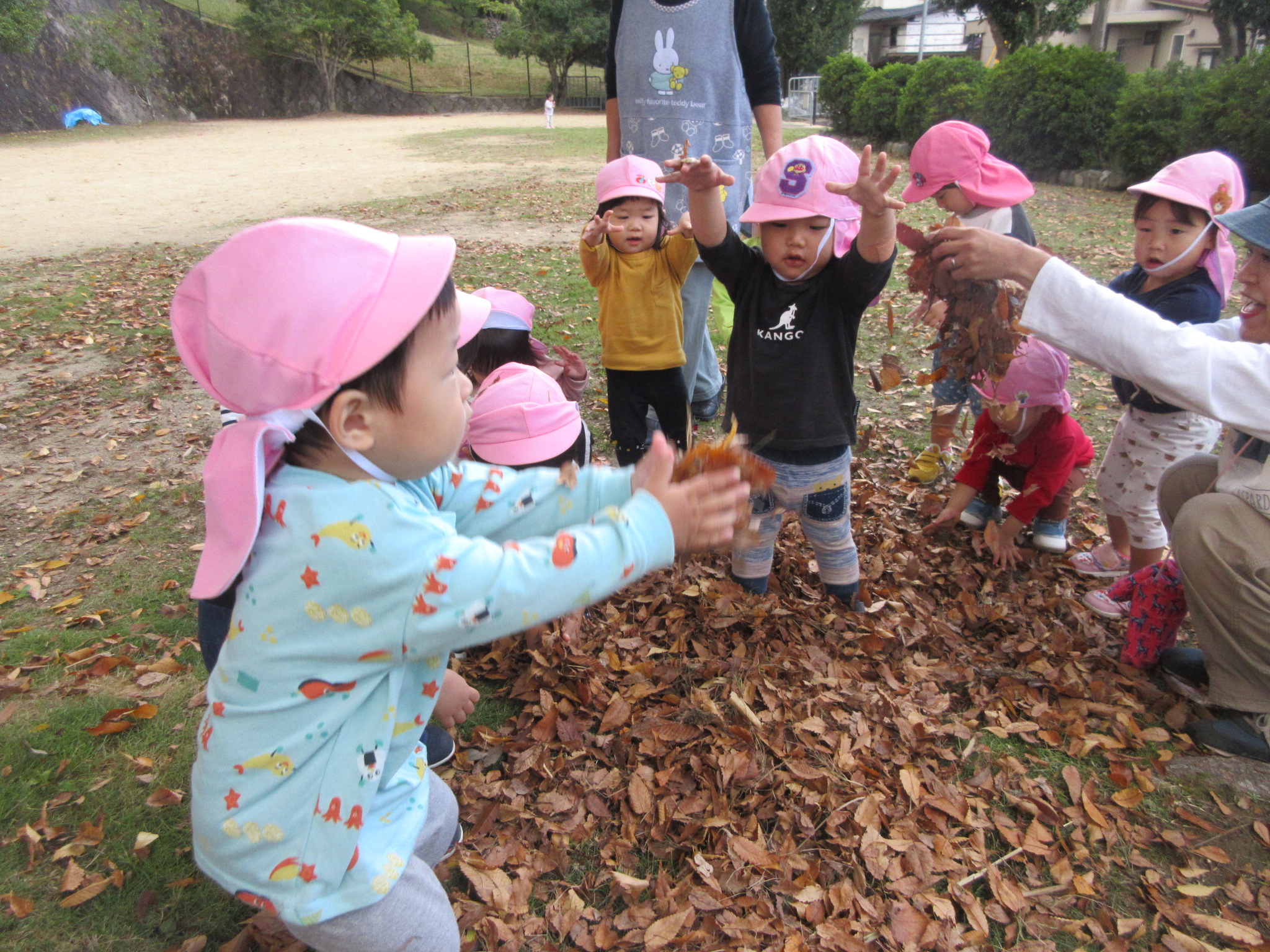 秋の香りがするね（うさぎ０歳児、１歳児）