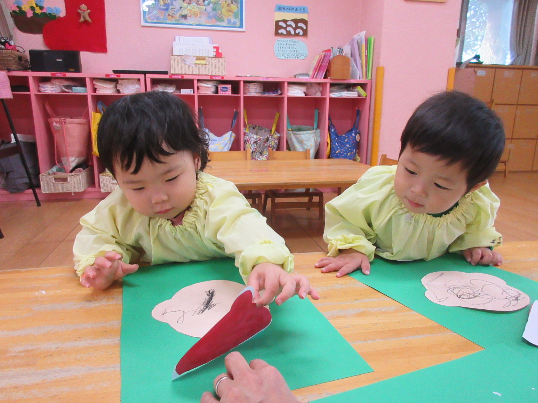 どうやって作ってるの？見せて～（うさぎ０歳児、１歳児）