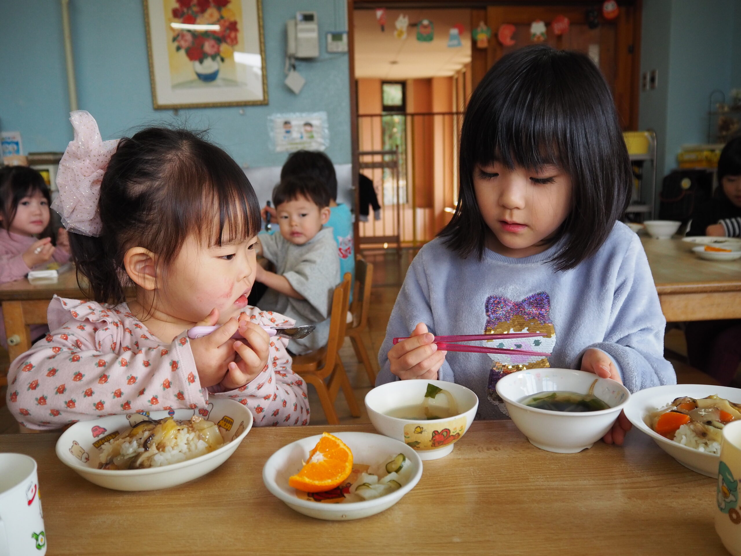 こうしたらいいわよ✨（さくら、４歳児）