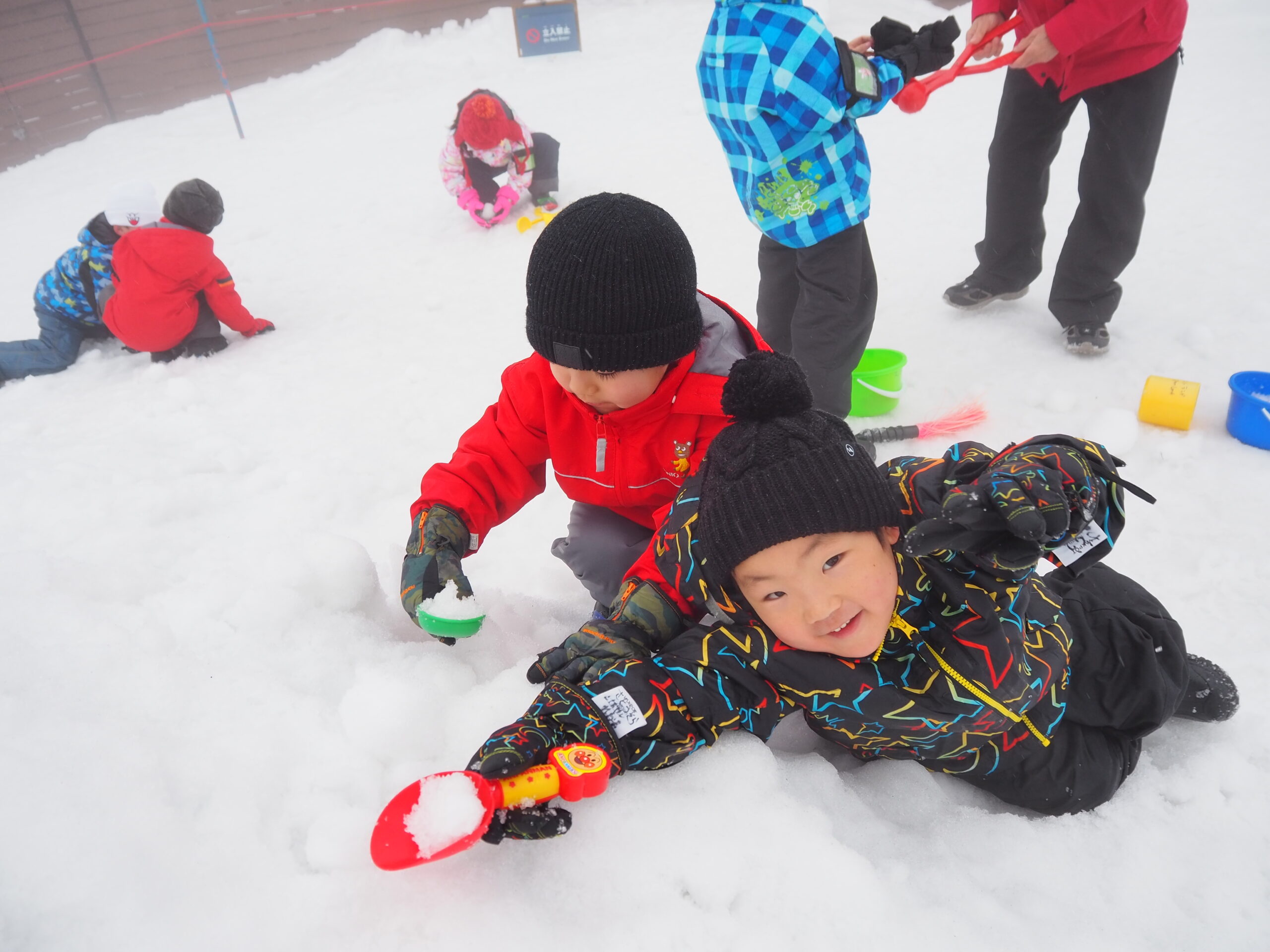 みてみて！雪がたくさん！（さくら、４歳児）