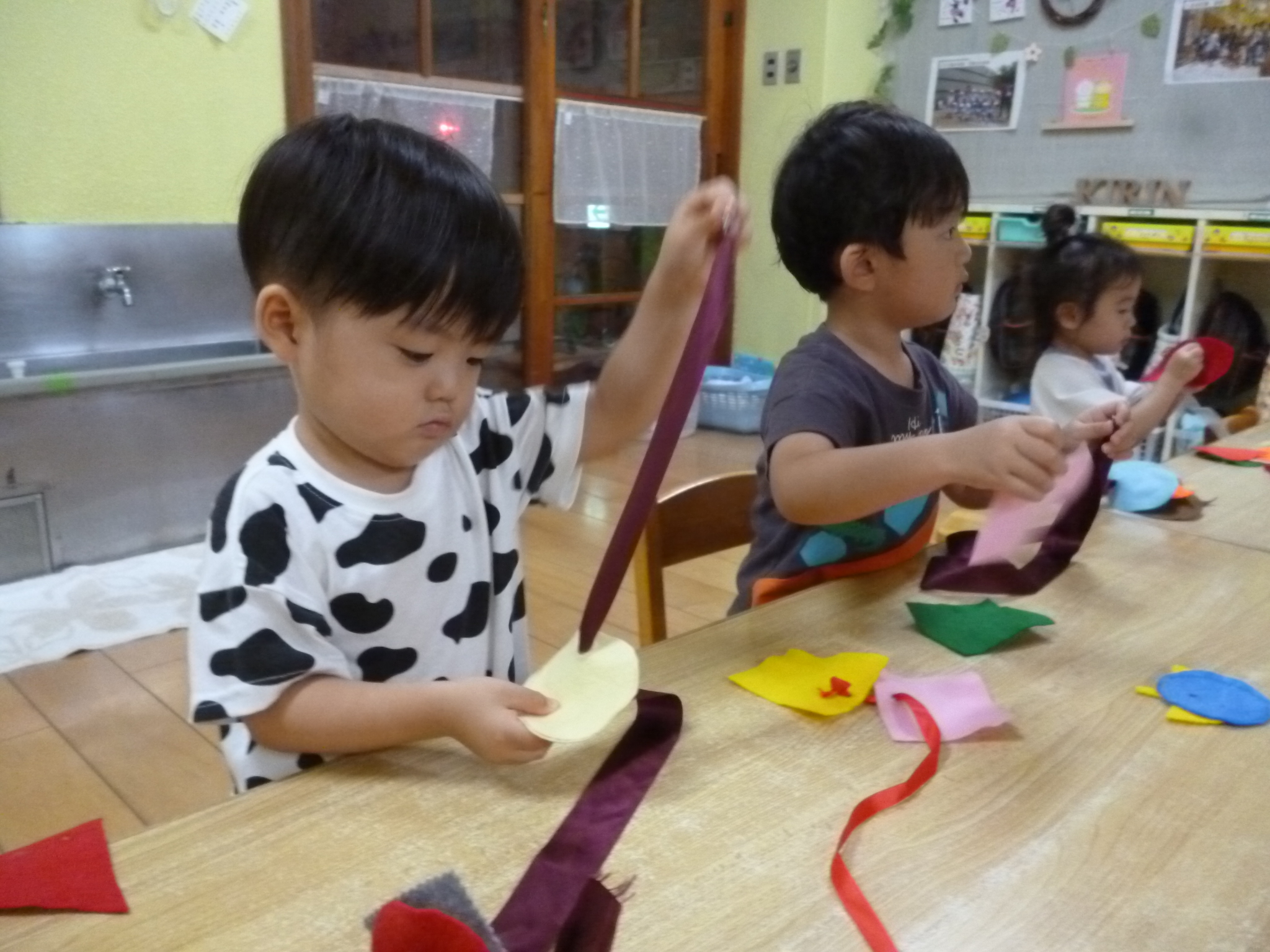 ひゅるーって通ったね（きりん、2歳児）