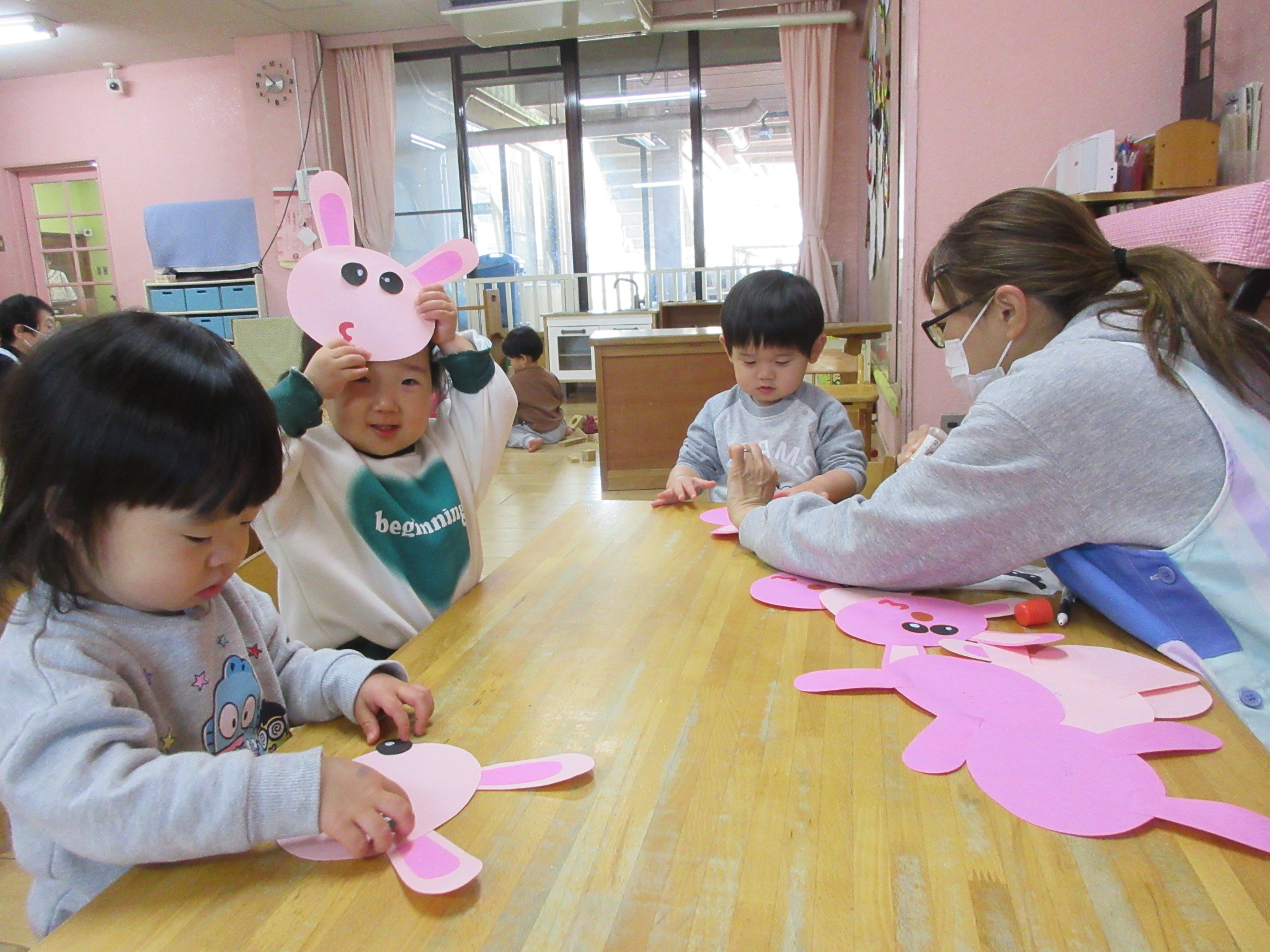 見て見て！可愛いでしょ？（うさぎ０歳児、１歳児）