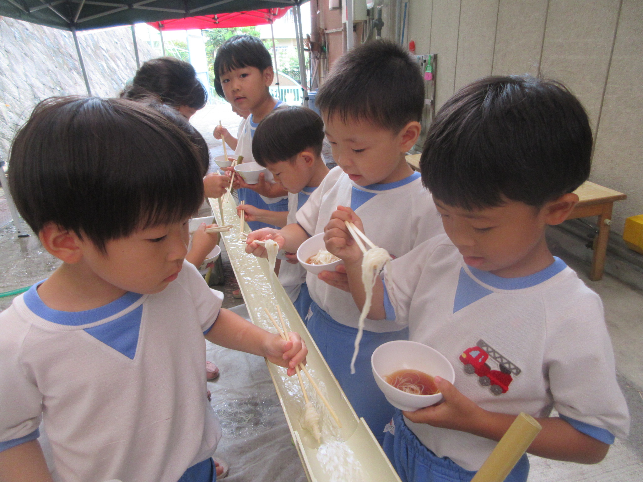 早く流れるね～（さくら、4歳児）